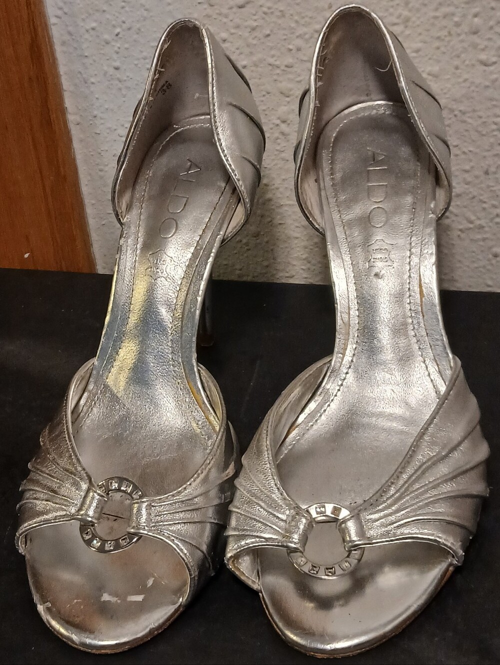 ALDO Silver Metallic Leather Rhinestone Open Toe Heels Size 38